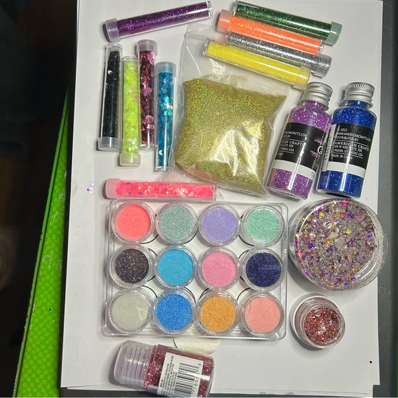 ✨𝐆𝐋𝐈𝐓𝐓𝐄𝐑𝐒 & 𝐈𝐍𝐂𝐋𝐔𝐒𝐈𝐎𝐍𝐒✨ - Picture 6 of 13